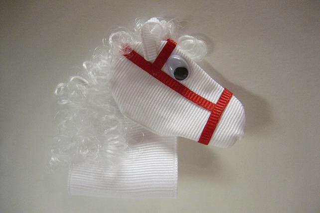 Horse bow